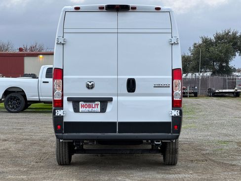 New 2026 RAM ProMaster 1500 w/ Quick Order Package 22G SLT image 4