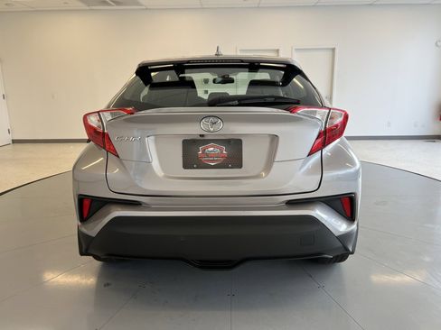 Used 2018 Toyota C-HR XLE image 50