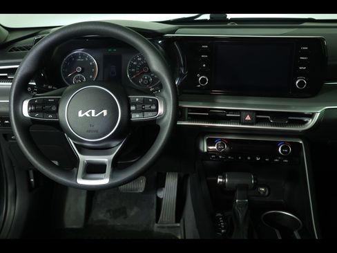 Used 2022 Kia K5 LXS image 15