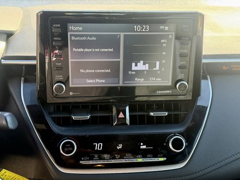 Used 2022 Toyota Corolla SE image 22