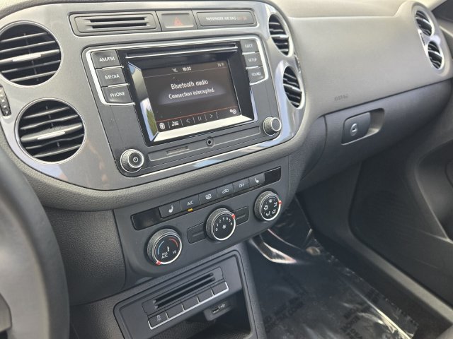 Used 2016 Volkswagen Tiguan S FWD image 22