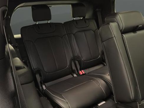 New 2026 Jeep Grand Cherokee L Limited image 24