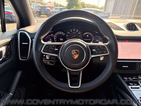 Used 2021 Porsche Cayenne AWD/4WD image 26