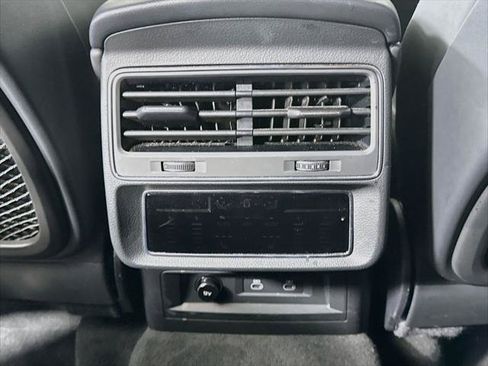 Certified 2025 Audi SQ7 Prestige AWD/4WD image 25