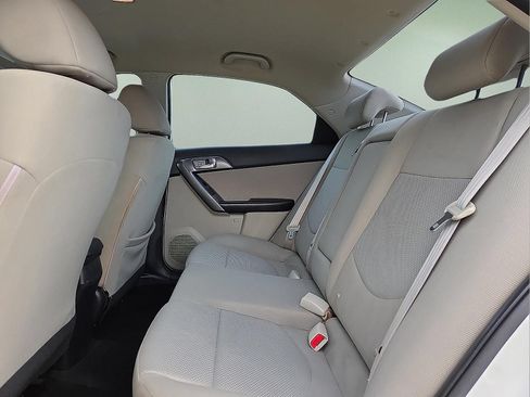 Used 2013 Kia Forte EX FWD image 10