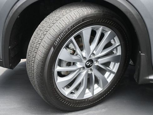 Used 2023 INFINITI QX50 Luxe FWD image 22