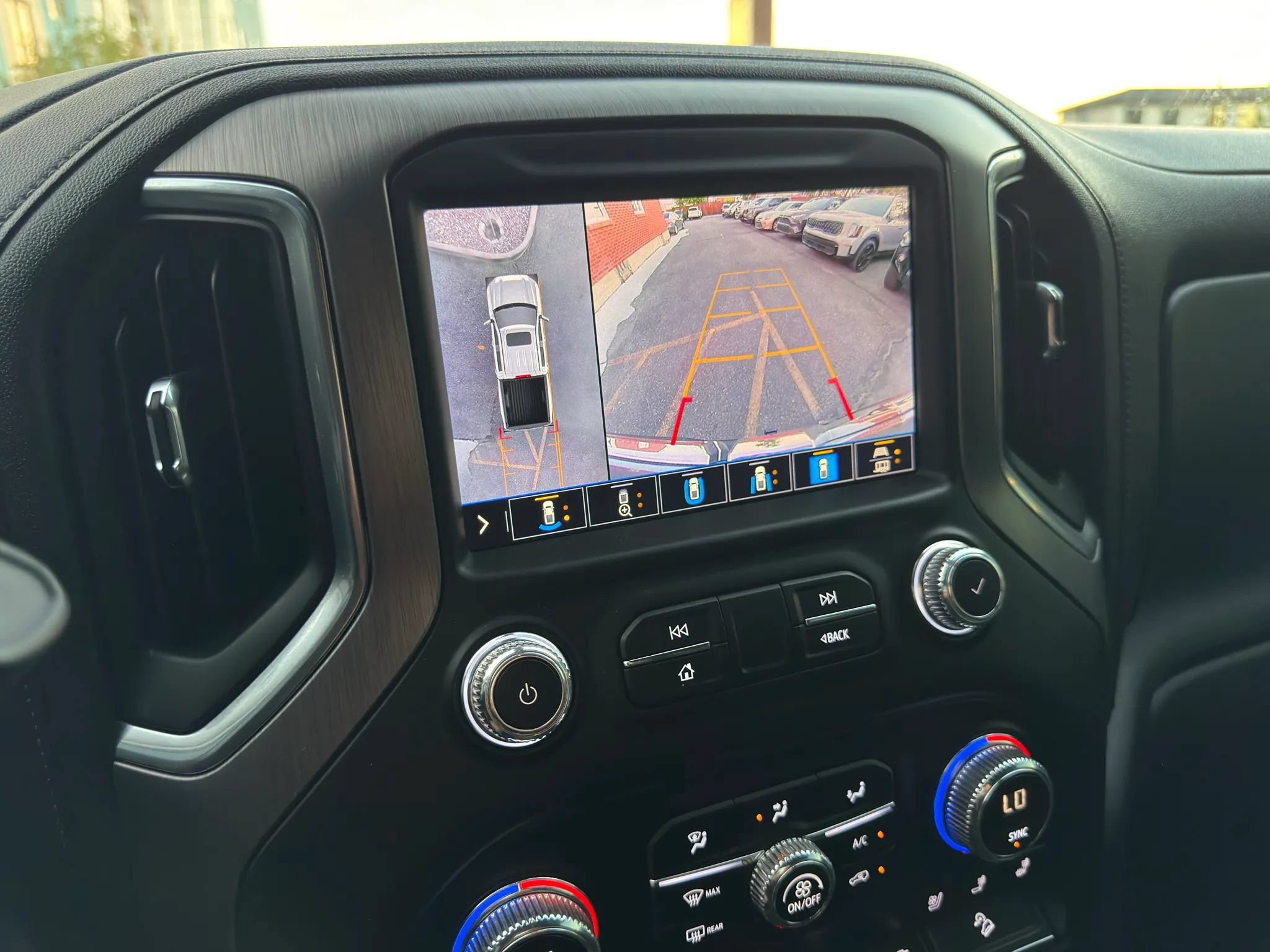 Used 2020 GMC Sierra 1500 Denali w/ Technology Package AWD/4WD image 25