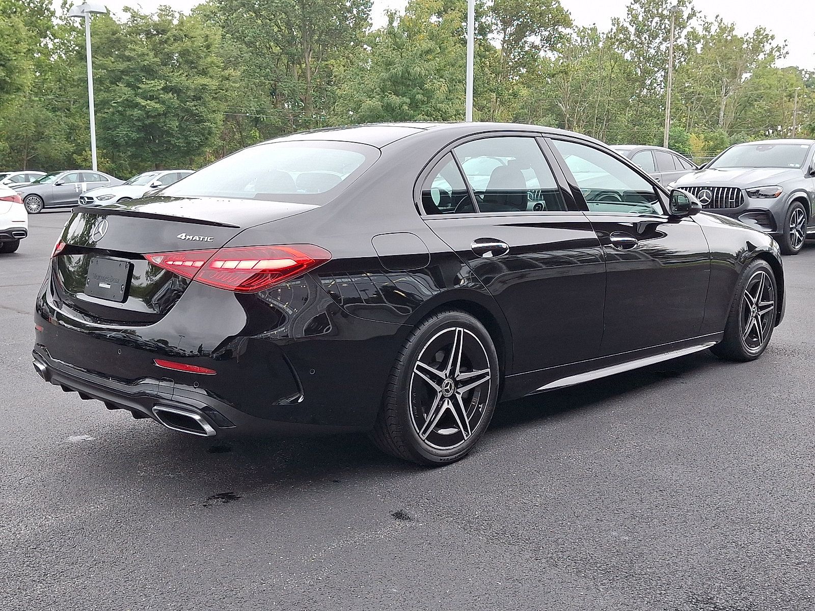 Used 2024 Mercedes-Benz C 300 4MATIC Sedan image 4