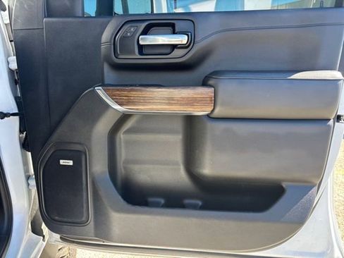 Used 2021 Chevrolet Silverado 2500 High Country w/ Z71 Off-Road Package image 56