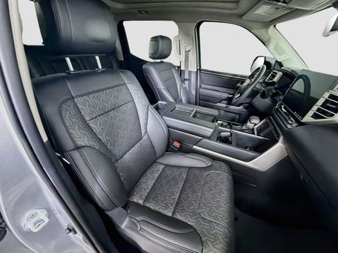 Used 2022 Toyota Tundra Limited RWD image 31