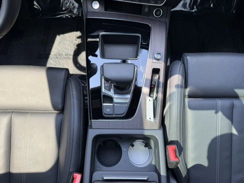 Used 2023 Audi Q5 2.0T Prestige w/ Prestige Package image 16