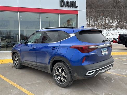 Used 2021 Kia Seltos EX image 7