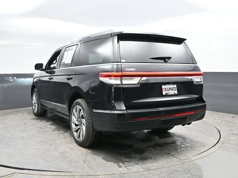 Used 2024 Lincoln Navigator Reserve AWD/4WD image 11