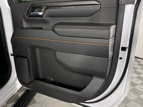 Used 2024 GMC Sierra 2500 AT4 w/ AT4 Premium Plus Package image 29