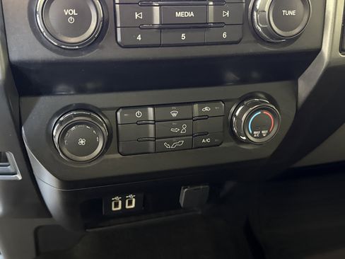 Certified 2019 Ford F150 XLT image 20