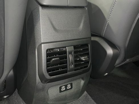 Certified 2025 BMW 228i xDrive w/ Premium Package AWD/4WD image 30