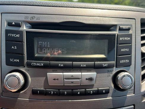 Used 2013 Subaru Outback 2.5i Premium AWD/4WD image 13