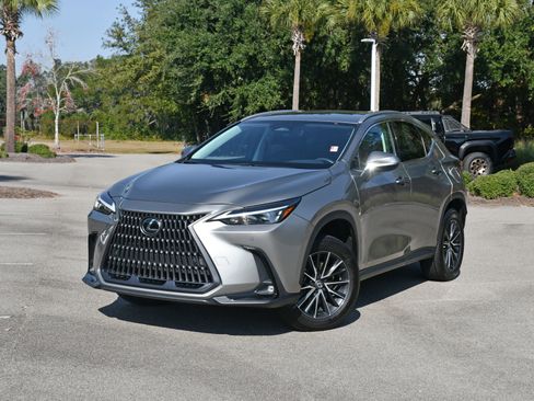 Used 2024 Lexus NX 250 FWD image 6