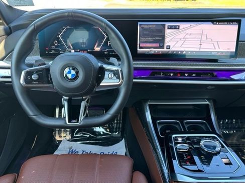 Used 2024 BMW 760i xDrive w/ Executive Package AWD/4WD image 21