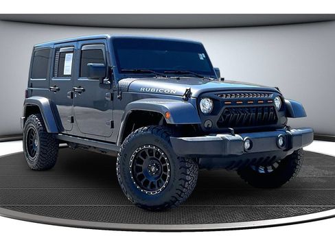 Used 2017 Jeep Wrangler Unlimited Rubicon w/ Connectivity Group AWD/4WD image 2