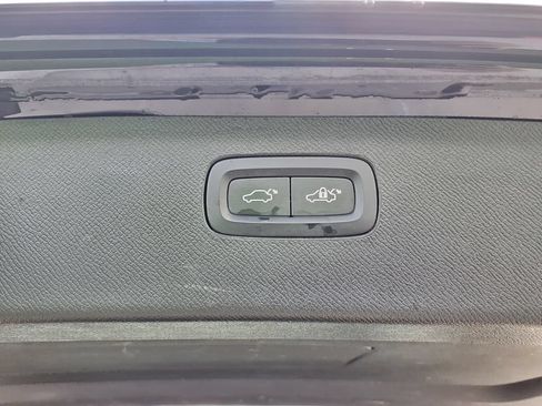 Certified 2023 Volvo XC90 B6 Plus w/ Protection Package Premier AWD/4WD image 13