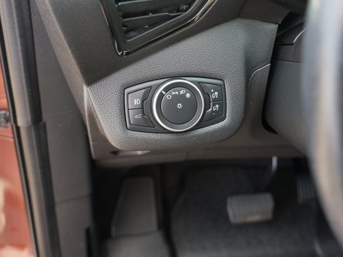 Used 2018 Ford Escape SEL AWD/4WD image 17