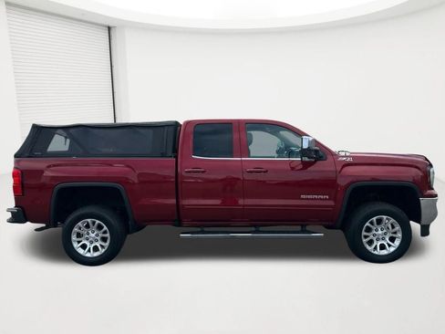 Used 2018 GMC Sierra 1500 SLE w/ SLE Value Package AWD/4WD image 4
