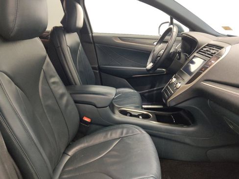 Used 2019 Lincoln MKC Reserve FWD image 21