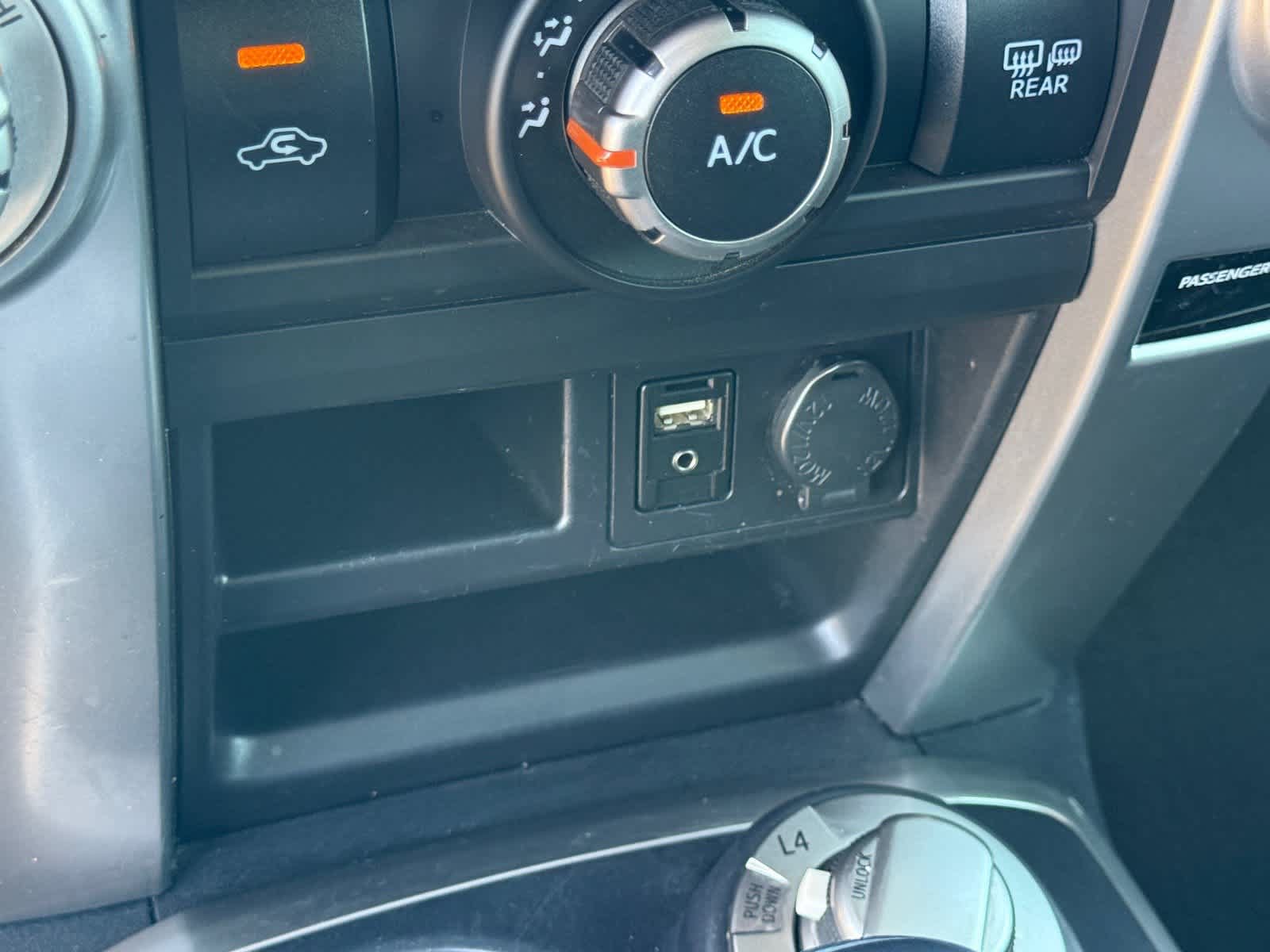 Used 2018 Toyota 4Runner SR5 Premium AWD/4WD image 24