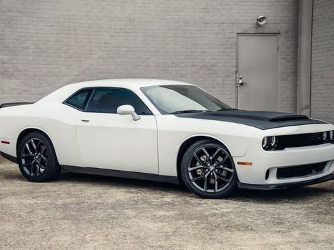 Used 2022 Dodge Challenger R/T w/ Blacktop Package RWD image 31
