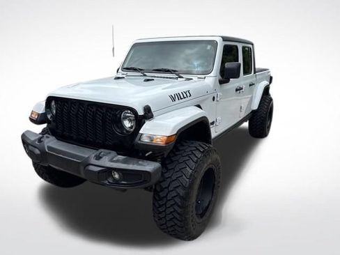 Used 2023 Jeep Gladiator Sport AWD/4WD image 7