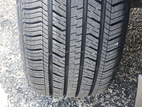 Certified 2024 Kia Seltos EX FWD image 10