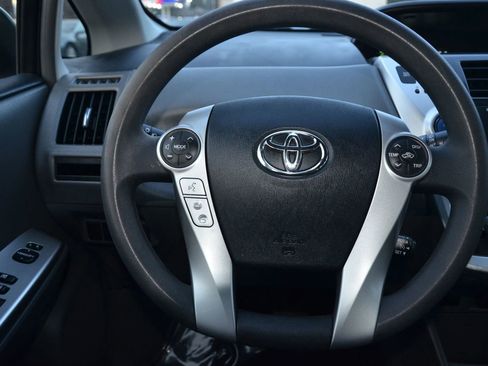 Used 2013 Toyota Prius V Three image 17