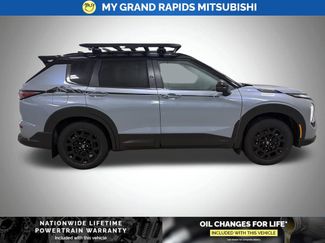 New 2026 Mitsubishi Outlander Trail Edition video 2