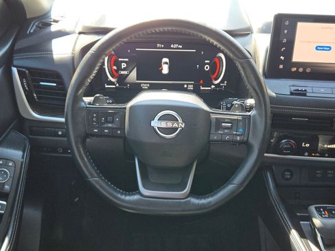 Certified 2025 Nissan Rogue Platinum AWD/4WD image 19
