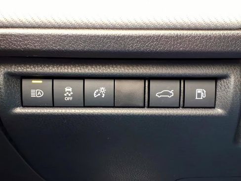 Certified 2025 Toyota Camry SE w/ Convenience Package image 20