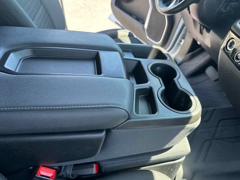 Certified 2022 Chevrolet Silverado 1500 LT RWD image 30