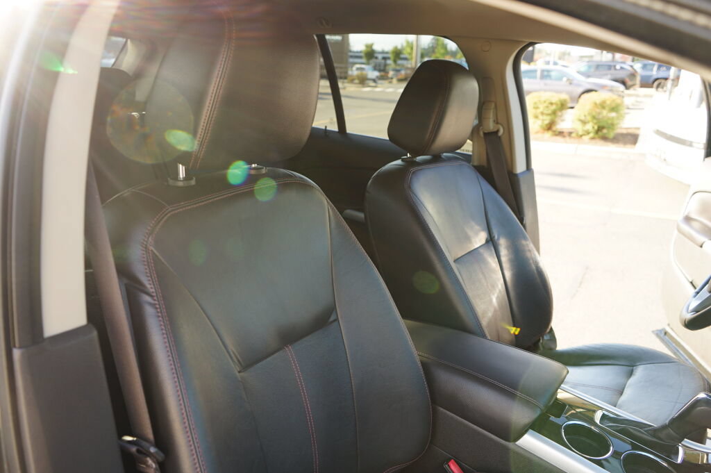 Used 2013 Ford Edge Limited AWD/4WD image 21