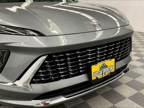 Used 2024 Buick Envision Avenir AWD/4WD image 34