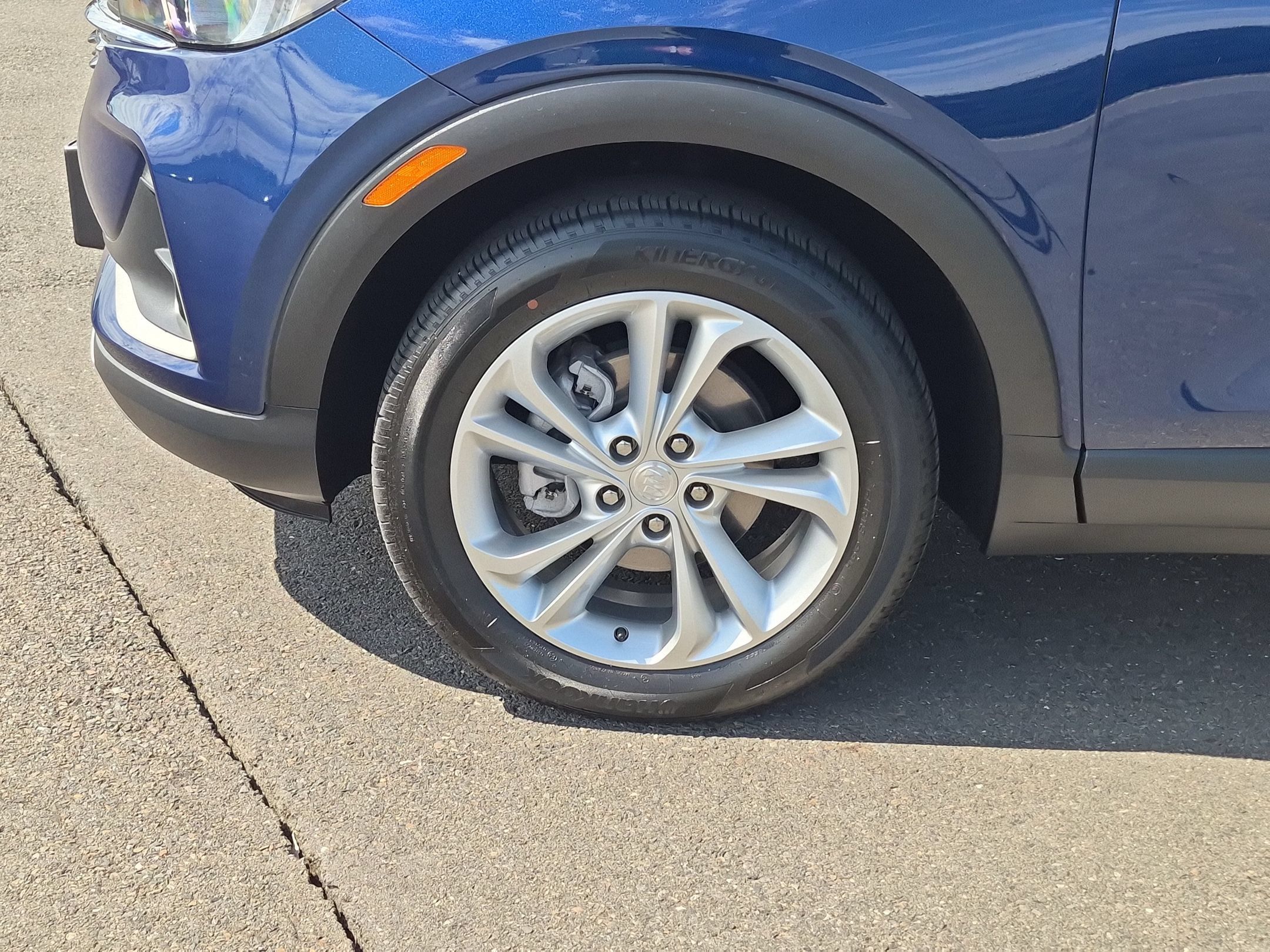 Certified 2023 Buick Encore GX Preferred w/ Cold Weather Comfort Package FWD image 32