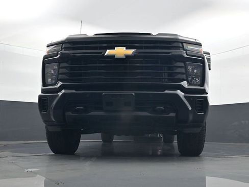 Used 2025 Chevrolet Silverado 2500 Custom w/ Custom Value Package AWD/4WD image 22