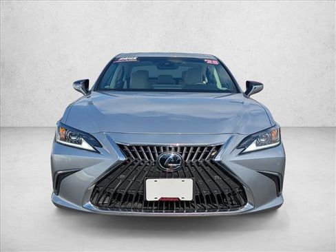 Used 2025 Lexus ES 350 w/ Premium Package image 3
