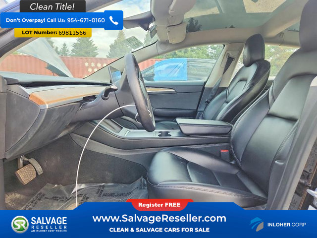 Used 2023 Tesla Model 3 Standard Range RWD image 9
