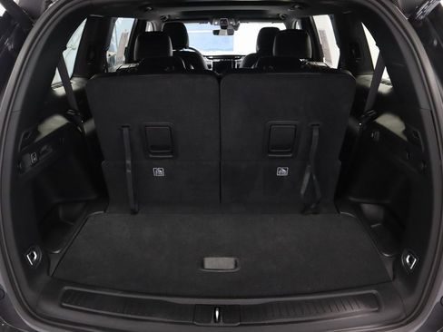 Used 2025 Jeep Grand Cherokee L Altitude image 18