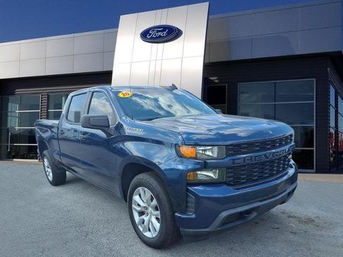Used 2020 Chevrolet Silverado 1500 Custom w/ Custom Value Package RWD image 1