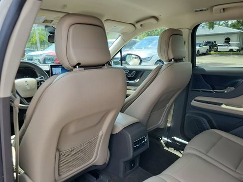 Certified 2020 Lincoln Corsair FWD image 9