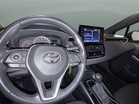Used 2022 Toyota Corolla SE image 16