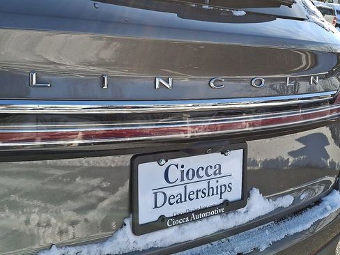 Used 2022 Lincoln Nautilus Reserve image 32