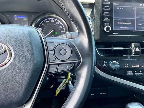 Used 2022 Toyota Camry SE FWD image 20