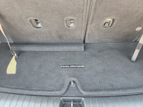 Used 2022 Hyundai Palisade SEL w/ Cargo Package FWD image 32